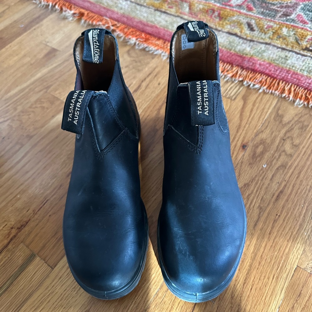 Blundstone Black Leather Boots 
Women’s